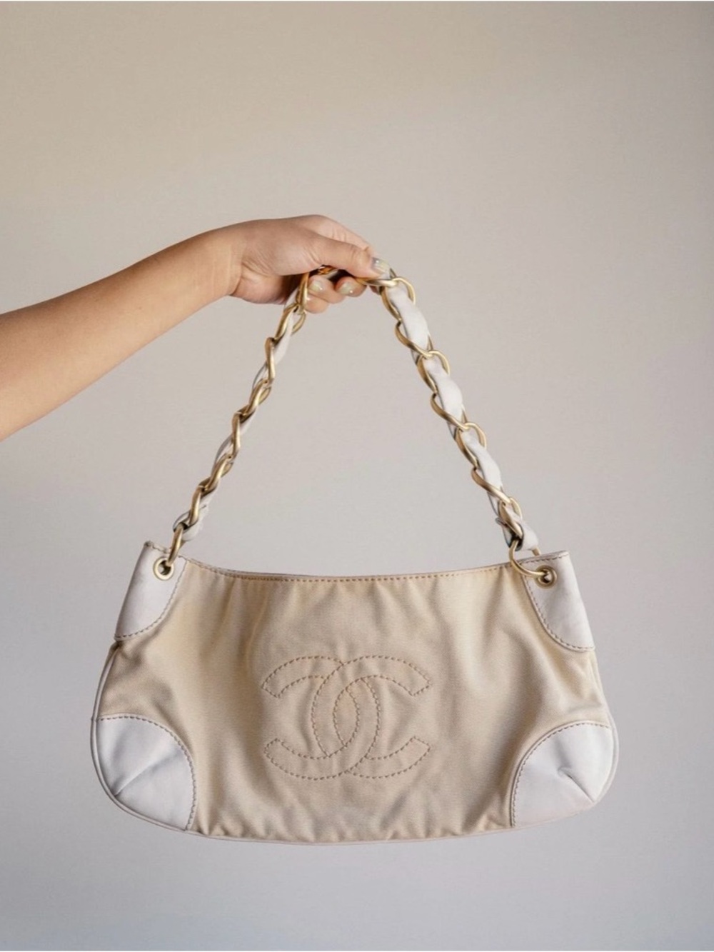 Chanel Cream & White canvas shoulder bag